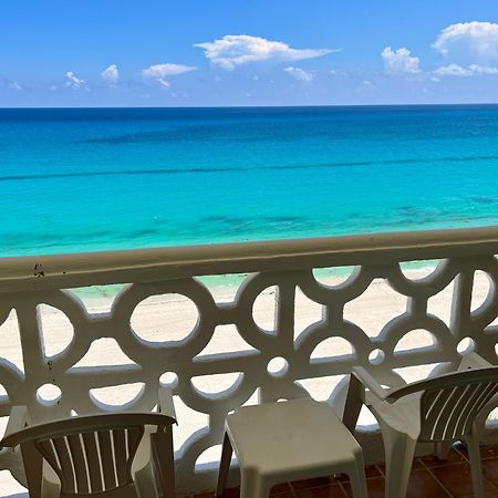 Beachside Apartments Cancún Buitenkant foto