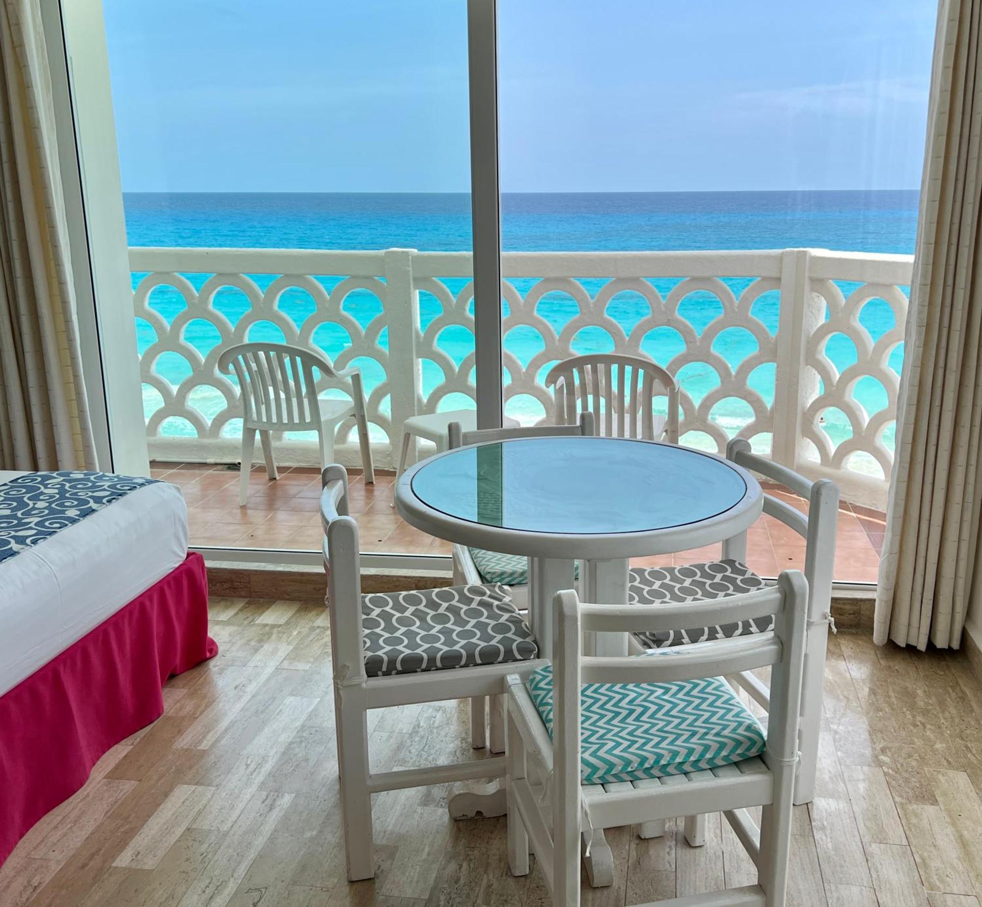 Beachside Apartments Cancún Buitenkant foto