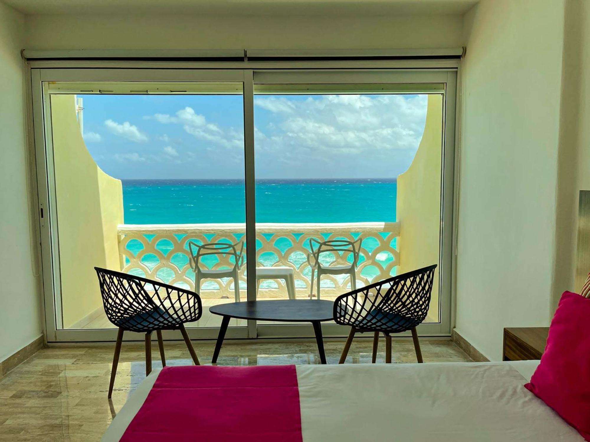 Beachside Apartments Cancún Buitenkant foto