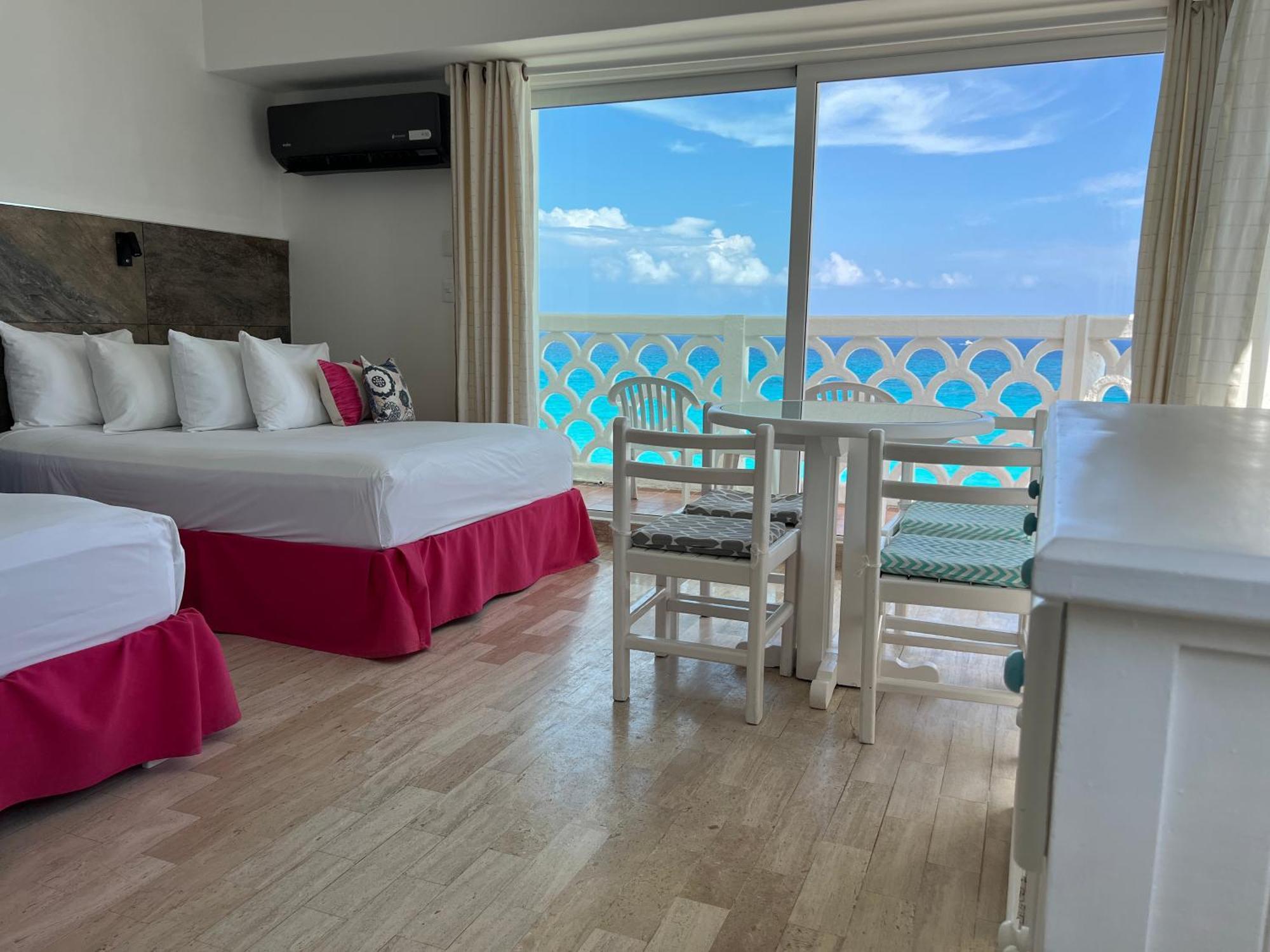 Beachside Apartments Cancún Buitenkant foto