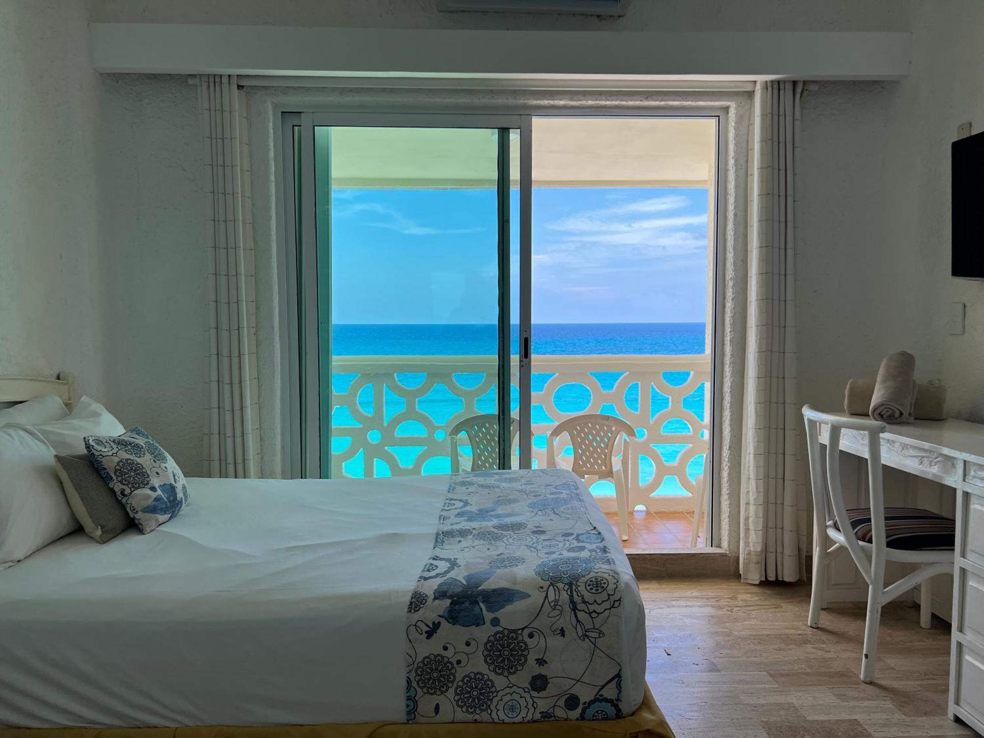Beachside Apartments Cancún Buitenkant foto