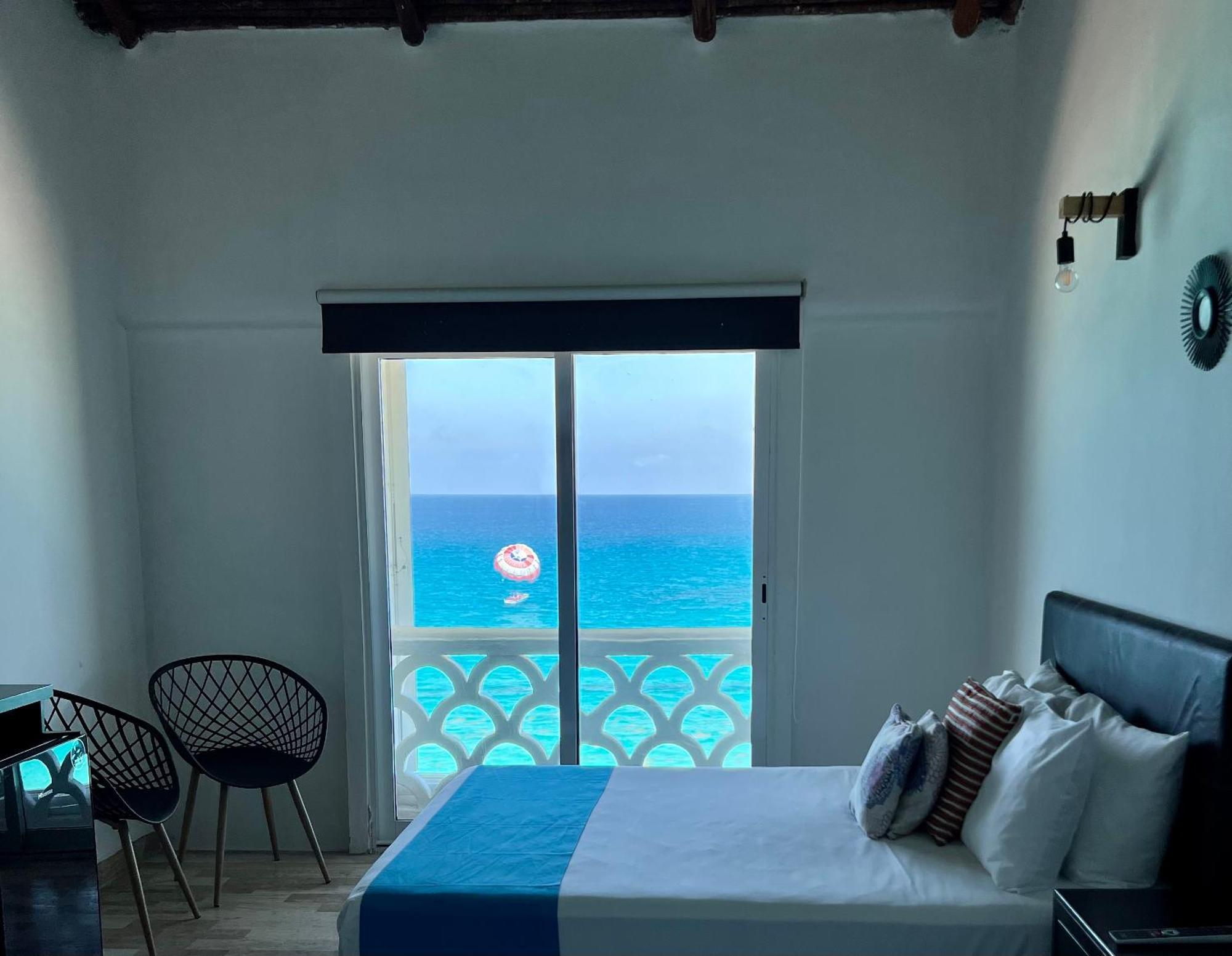 Beachside Apartments Cancún Buitenkant foto