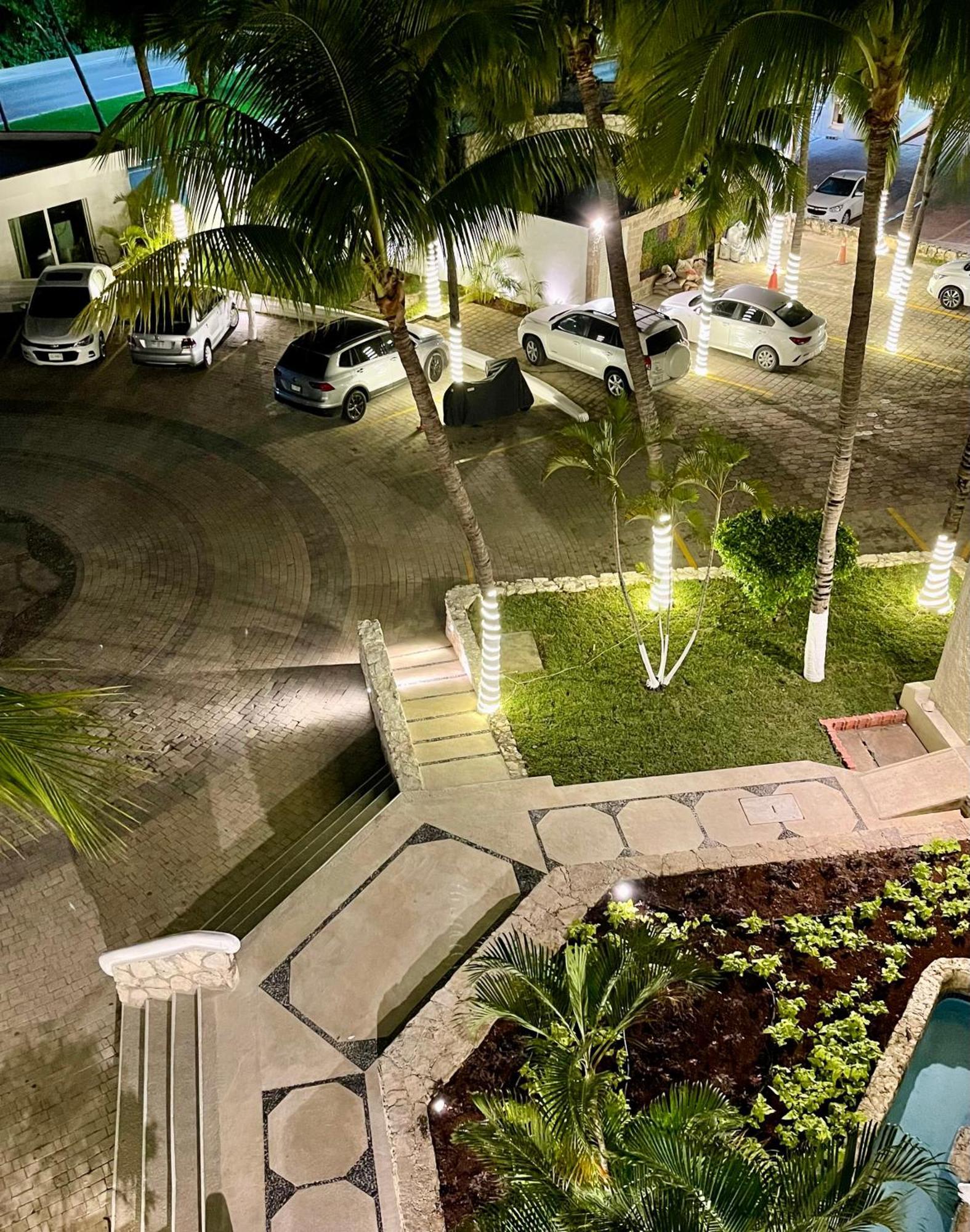 Beachside Apartments Cancún Buitenkant foto